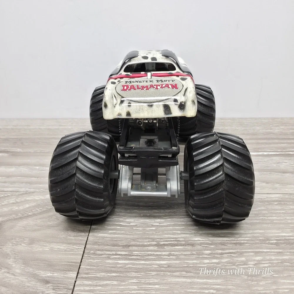 Hot Wheels Monster Jam Monster Mutt Dalmatian - 1:24 Scale‎ Truck